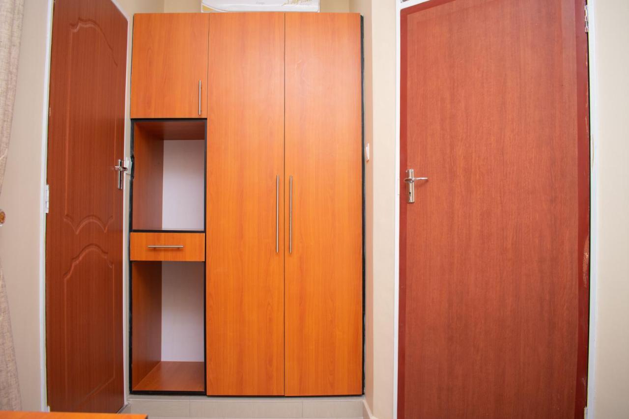 Travelodge Μπλαντάιρ Εξωτερικό φωτογραφία