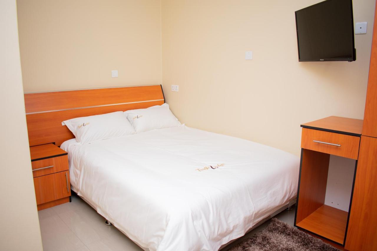 Travelodge Μπλαντάιρ Εξωτερικό φωτογραφία